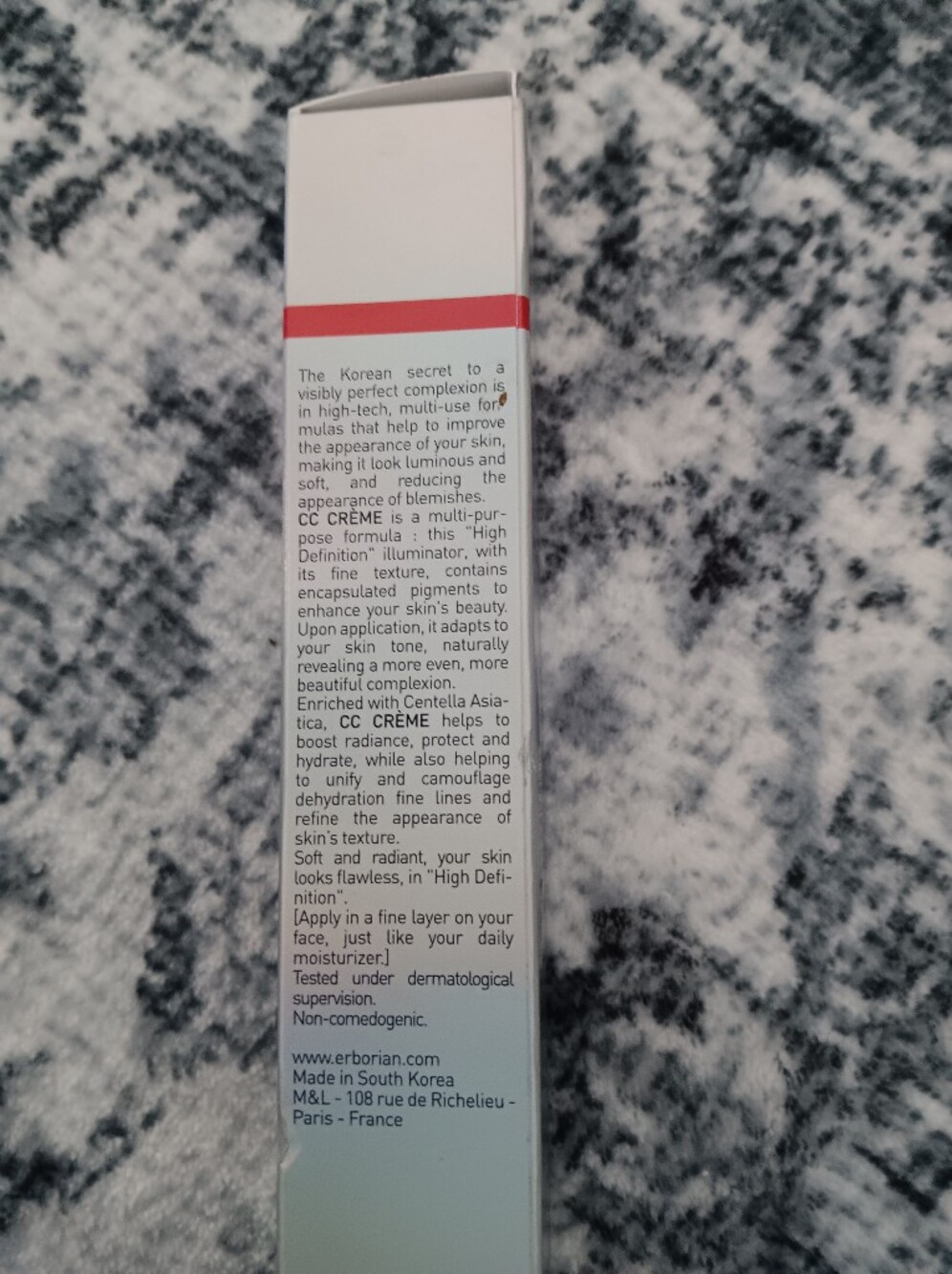 CC Crème High Definition Radiance Face Cream - Doré Medium Color 5 Available. - Picture 4 of 4